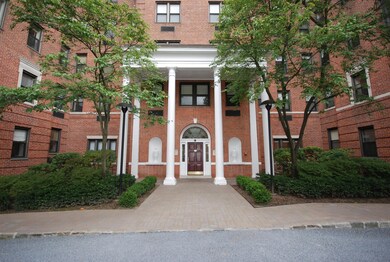 Front of 40 West Elm - Harbor View