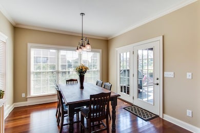 Breakfast room right off kitchen and family room