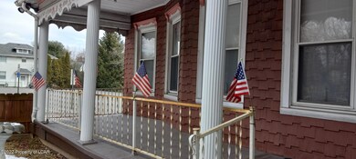 95 vine porch