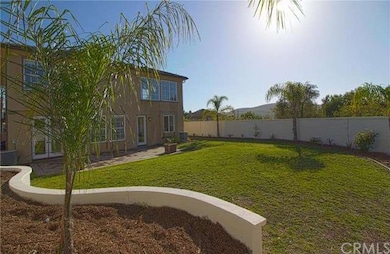 Privacy Pool Size Yard and Sun Shine all Day !!!!