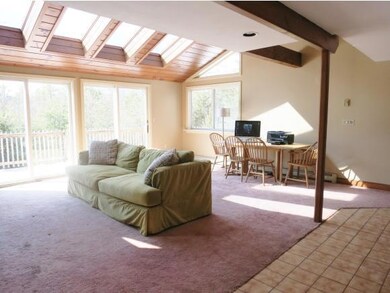 Kitchen with Breakfast Bar