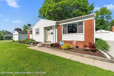 1727 Springfield Ln, Lansing, MI 48912 - photo 7