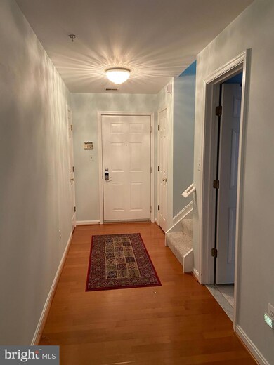 121 Timberbrook Ln unit 302, Gaithersburg, MD 20878 - photo 3