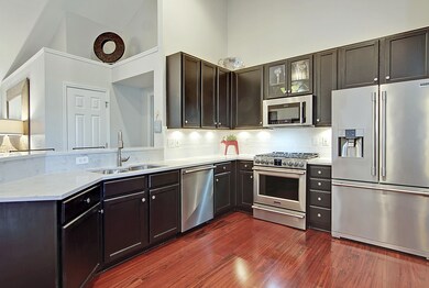 CREM_1409 Densmore Cir_040