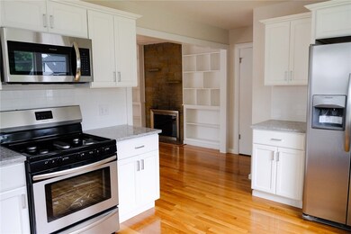 264 Aqueduct Rd, Cranston, RI 02910 - photo 4