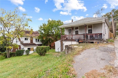 609 Large Ave, Clairton, PA 15025 - photo 5