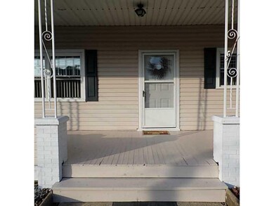 Exterior Front. Easy access, one step.
