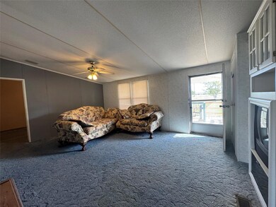 114 Speir Ln unit B, Elgin, TX 78621 - photo 6