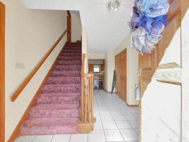 6-web-or-mls-2520-mccutcheon-rd