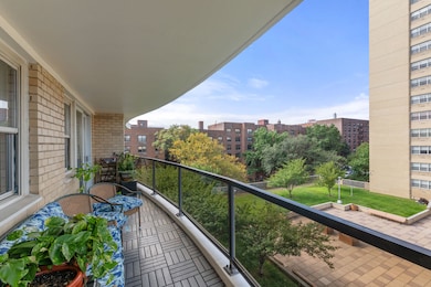 Birchwood Towers unit 7E, Forest Hills, NY 11375 - photo 2