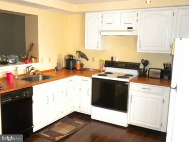 8862 Chesapeake Lighthouse Dr, North Beach, MD 20714 - photo 4