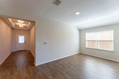 7304 Van Ness St, Austin, TX 78744 - photo 4