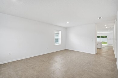 13584 Tropical Breeze ~ Ready Now