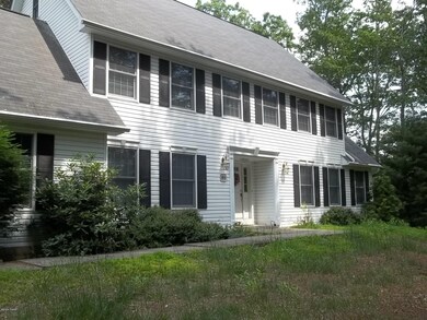 109 Delaware Crest Dr, Dingmans Ferry, PA 18328 - photo 4