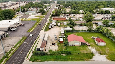2320 W Division St-2