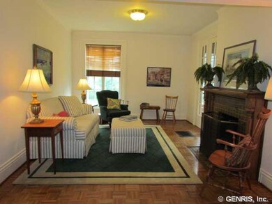 Living Room Great entertaining size - with good fl