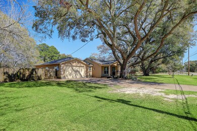 2964 County Road 145, Alvin, TX 77511 - photo 2
