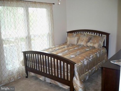 11513 Laurelwalk Dr, Laurel, MD 20708 - photo 5