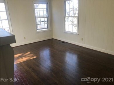 330 Harrill St, Statesville, NC 28677 - photo 5