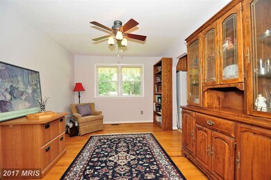 5711 Oakview Dr, Sykesville, MD 21784 - photo 7