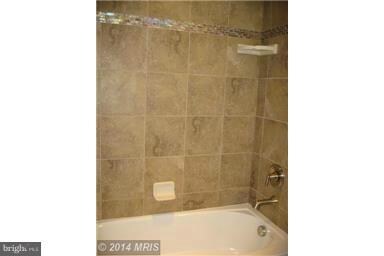 42612 Freistadt Square, Sterling, VA 20166 - photo 4