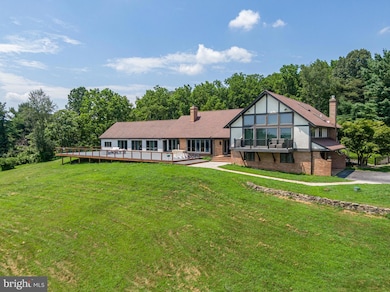 1496 Orchard Ln, Boyertown, PA 19512 - photo 2