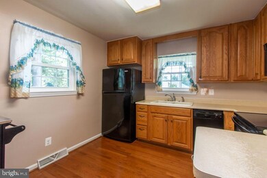 23076 Town Creek Dr, Lexington Park, MD 20653 - photo 6