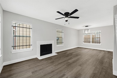 7050 Inwood Park Dr unit 113, Houston, TX 77088 - photo 4