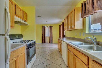 14029 Stoutland Ln, El Paso, TX 79928 - photo 6