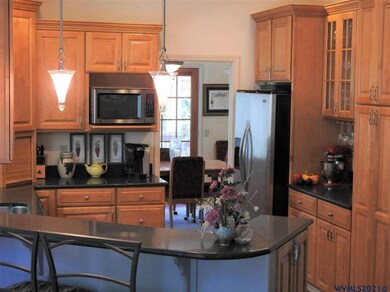 706 Laguna Dr NE, Keizer, OR 97303 - photo 3