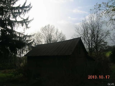 8544 Rasley Hill Rd, Bangor, PA 18013 - photo 6