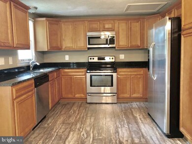 122 Land Or Dr, Ruther Glen, VA 22546 - photo 3