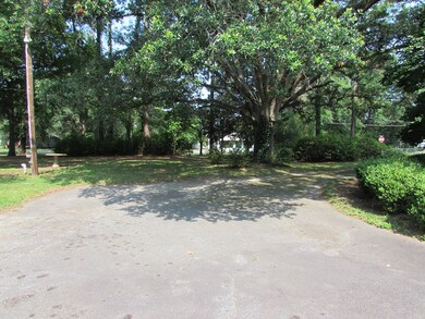 114 E Bainbridge St, Bainbridge, GA 39819 - photo 4