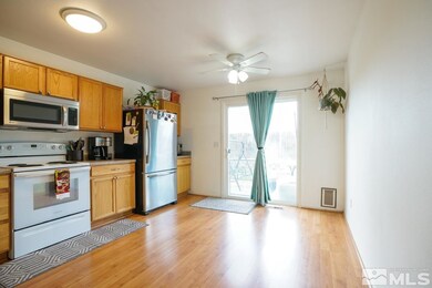 8762 Sunset Breeze Dr, Reno, NV 89506 - photo 7