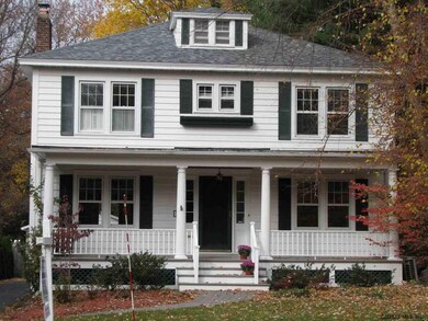 28 S Manning Blvd, Albany, NY 12203 - photo 2