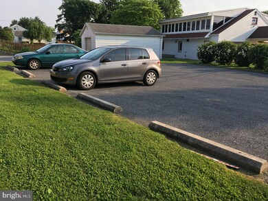 3318 Kutztown Rd, Reading, PA 19605 - photo 7