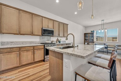 28-web-or-mls-2180-snoqualmie-dr