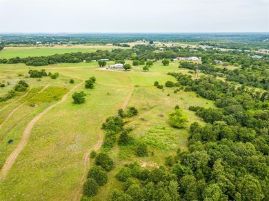 251 Oak Ln, Weatherford, TX 76088 - photo 2