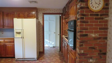 70 Pleasant St, Hooksett, NH 03106 - photo 5