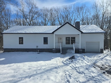 253 Oakenshield Dr, Lehman Township, PA 18324 - photo 2