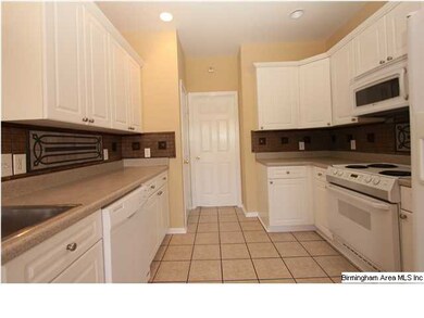Great Space and Beautiful Back Splash