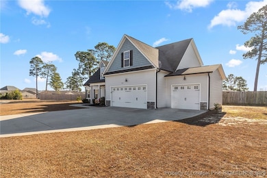 455 Weston Woods St, Raeford, NC 28376 - photo 3