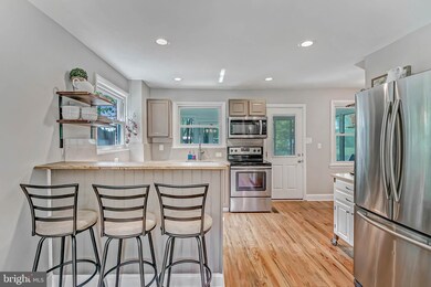 8630 Normal School Rd, Bowie, MD 20715 - photo 6