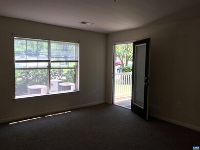 137 Yellowstone Dr unit 105, Charlottesville, VA 22903 - photo 2