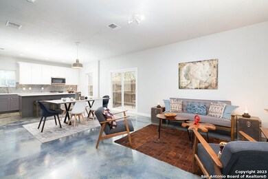 603 W Euclid Ave unit 2, San Antonio, TX 78212 - photo 6