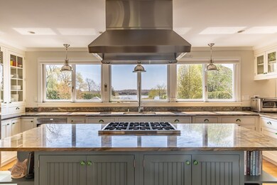 64 Wilson St, South Dartmouth, MA 02748 - photo 3