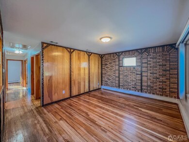 31 Van Buren Ave, Carteret, NJ 07008 - photo 2