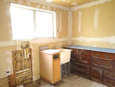 13202 Utility Room