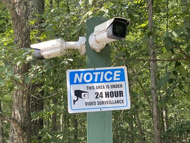 1054 Acacia Dr, Hawley, PA 18428 - photo 4