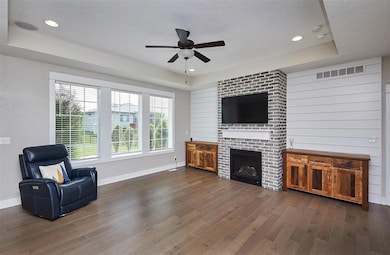 16884 Baxter Dr, Clive, IA 50325 - photo 5